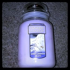 Honey lavender gelato candle